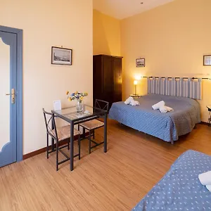 medina-h-napoli-centro-by-clapa-group.hotels-amalfi.com/